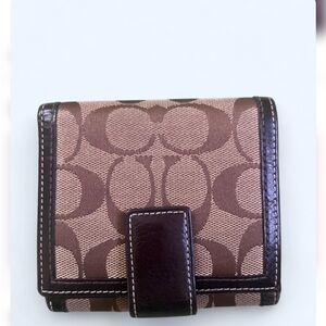 Coach Brown Signature NWT Compact Wallet